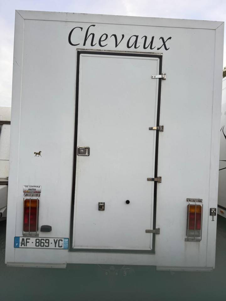 Van per Cavalli Renault Master 2005 Occasione