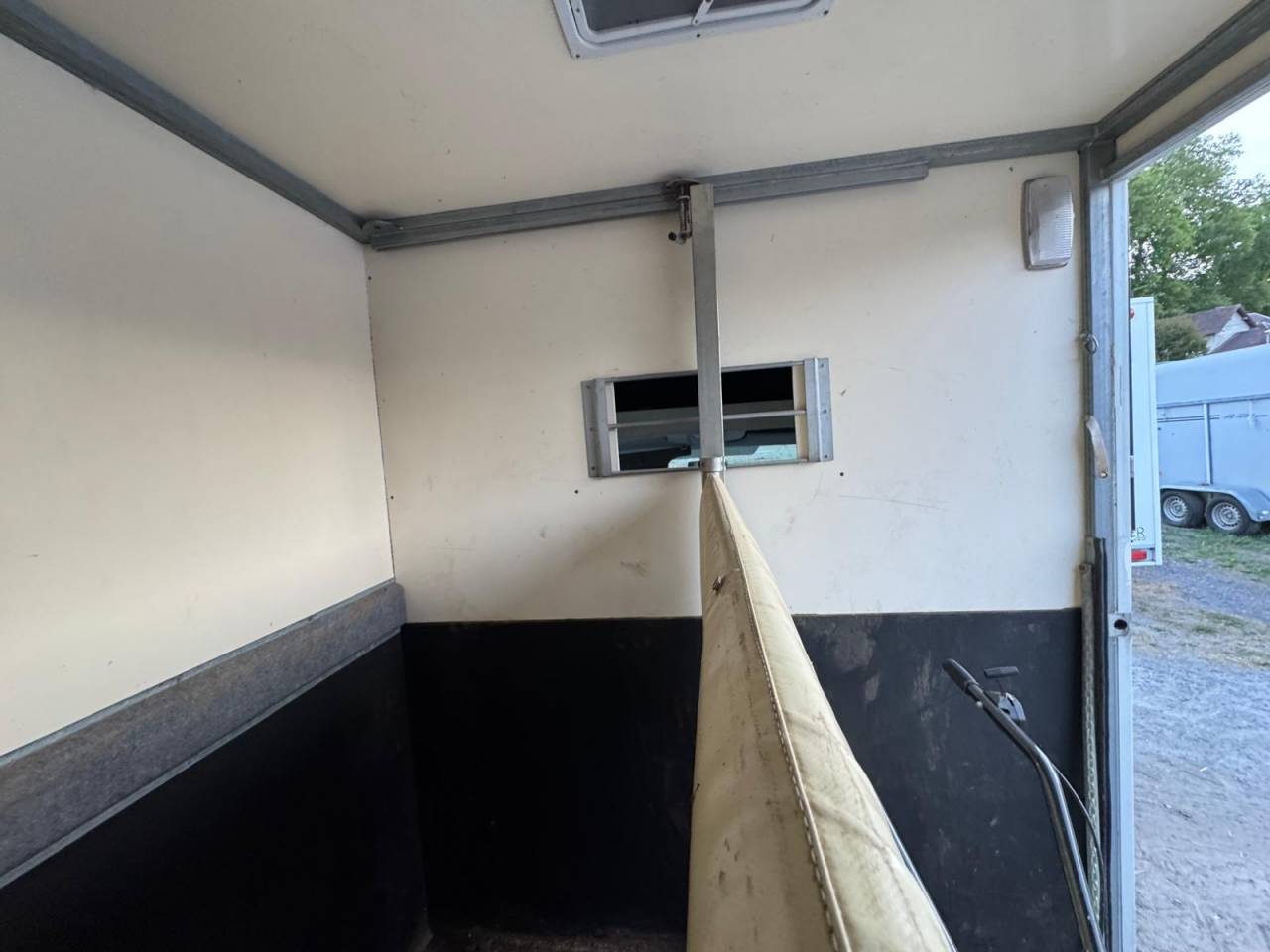 Van per Cavalli Renault Master 2005 Occasione