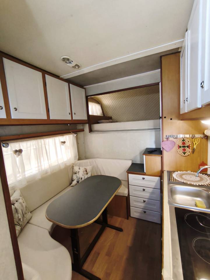 Mercedes Atego trasporto 4 cavalli e living