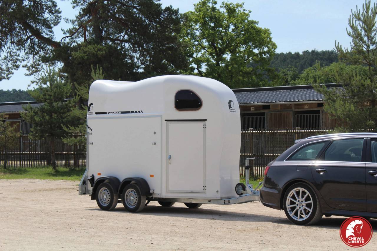 Trailer Cheval Liberté Gold One "White Line" blanc 1,5 Cavalli 2024 Nuovo