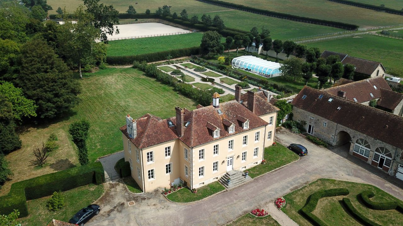 Centro di stagione cavallo In vendita Orne