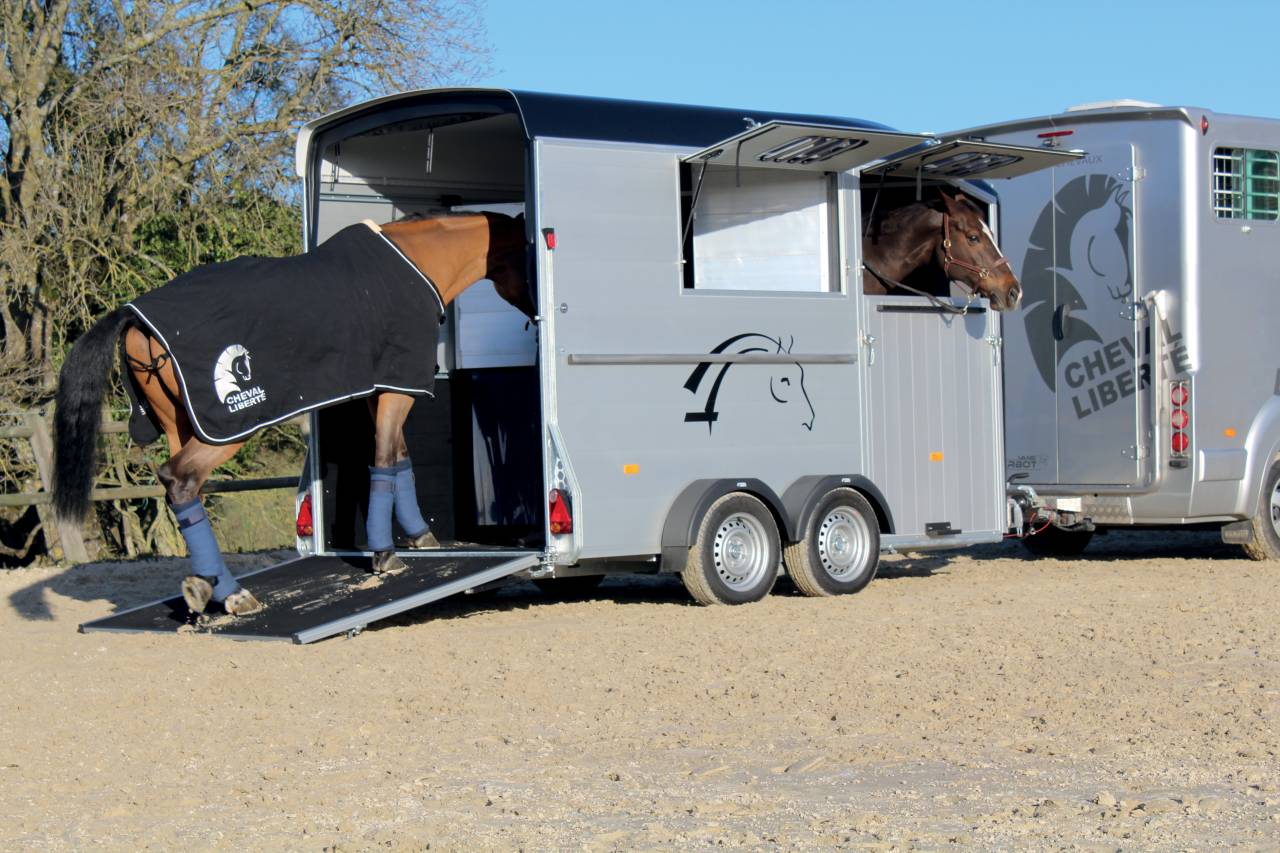 Trailer Cheval Liberté DUOMAX 2 Cavalli 2024 Nuovo