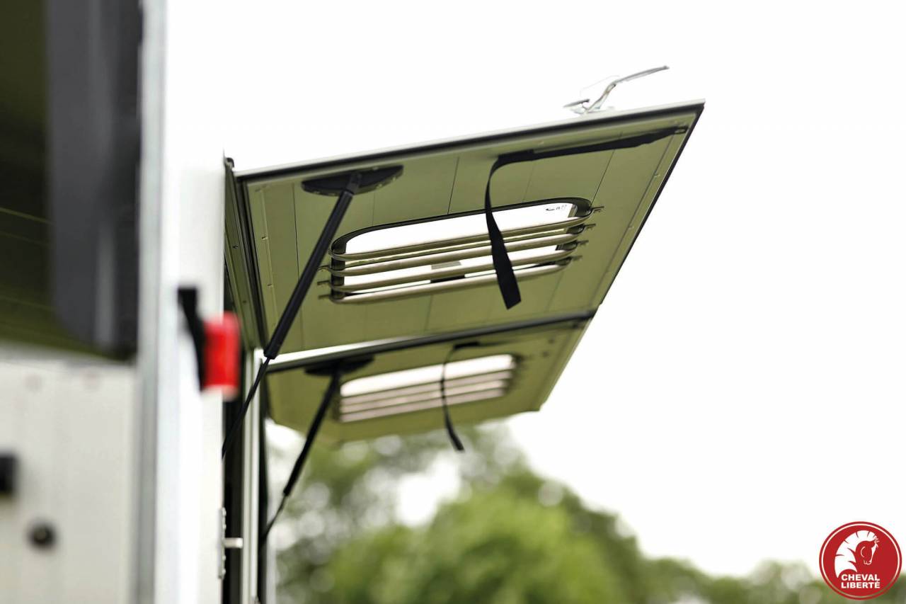 Trailer Cheval Liberté MAXI 2 2 Cavalli 2024 Nuovo