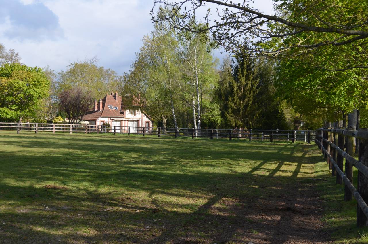 Centro di stagione cavallo In vendita Calvados