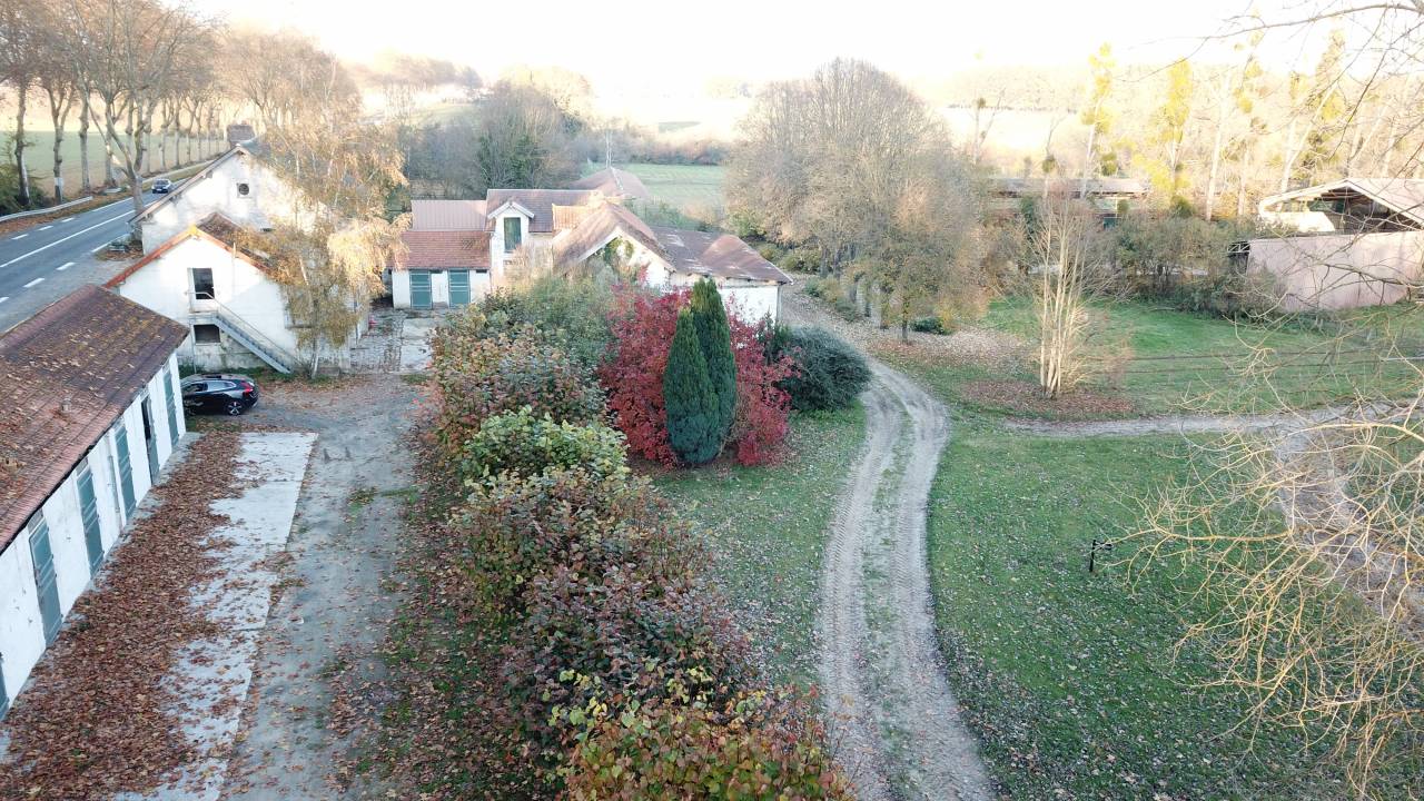 Centro di stagione cavallo In vendita Oise