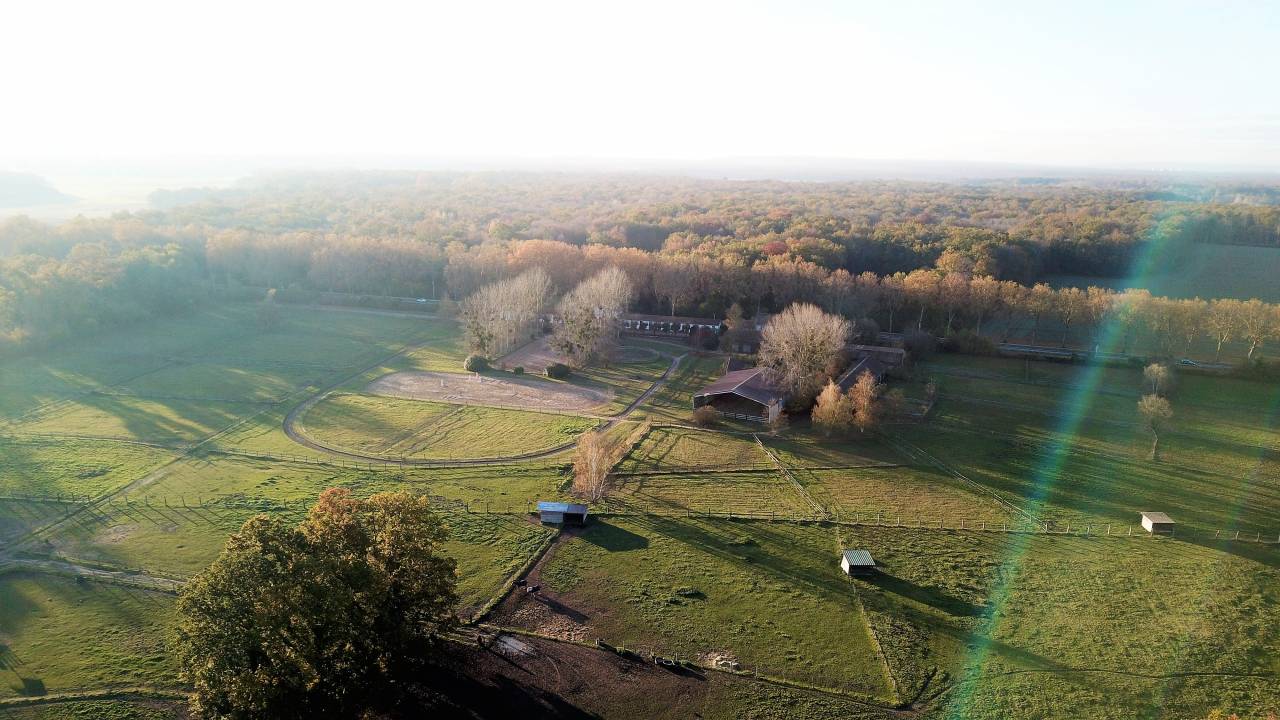 Centro di stagione cavallo In vendita Oise