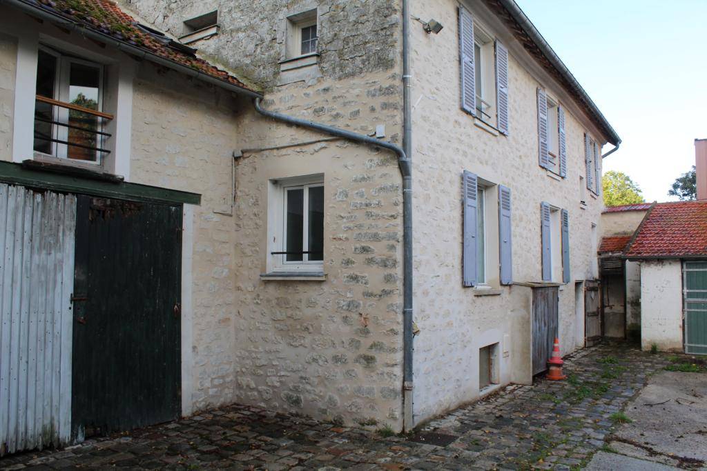 Centro di stagione cavallo In vendita Oise