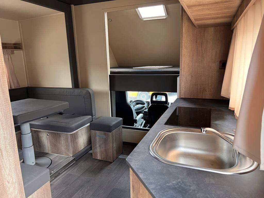 Camion per Cavalli Altra marca FUSO  0 Nuovo