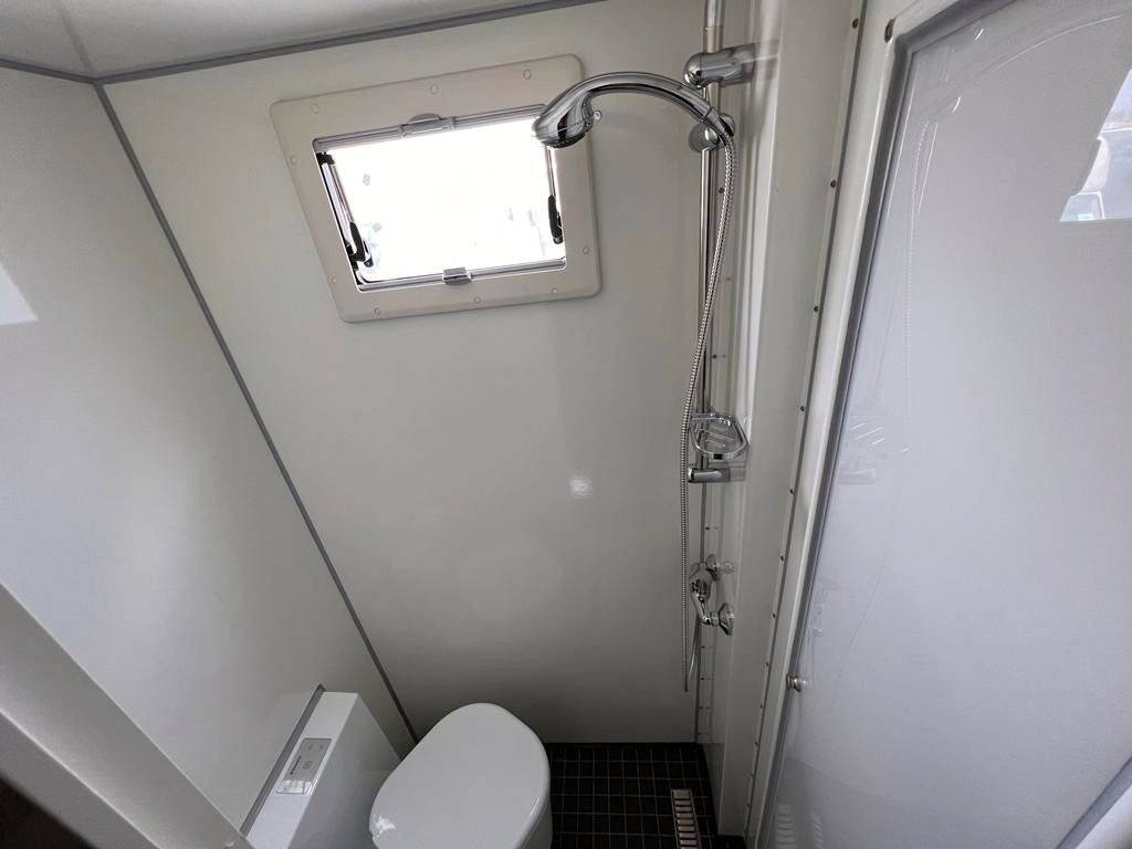 Camion per Cavalli Altra marca FUSO  0 Nuovo