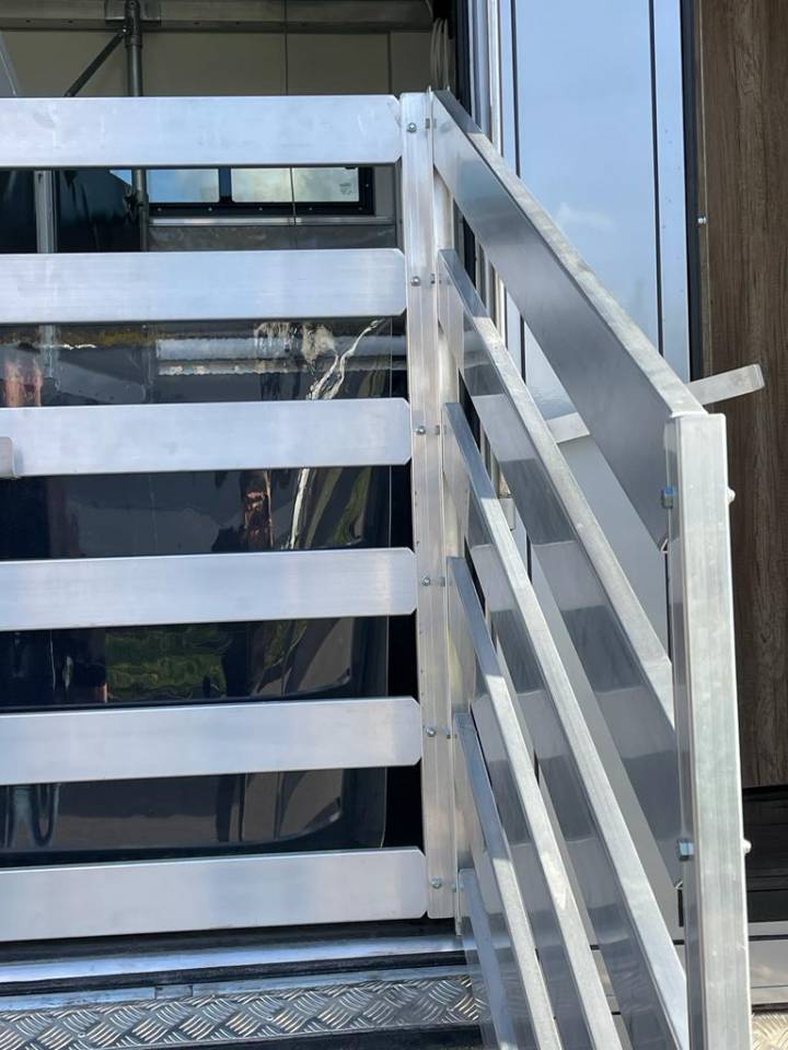 Camion per Cavalli Altra marca VOLVO 0 Nuovo