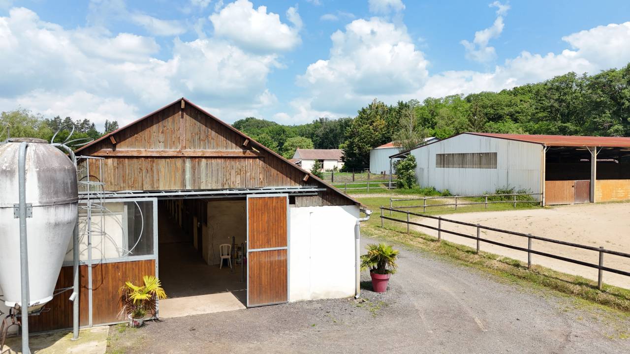 Scuderia per proprietari In vendita Loiret