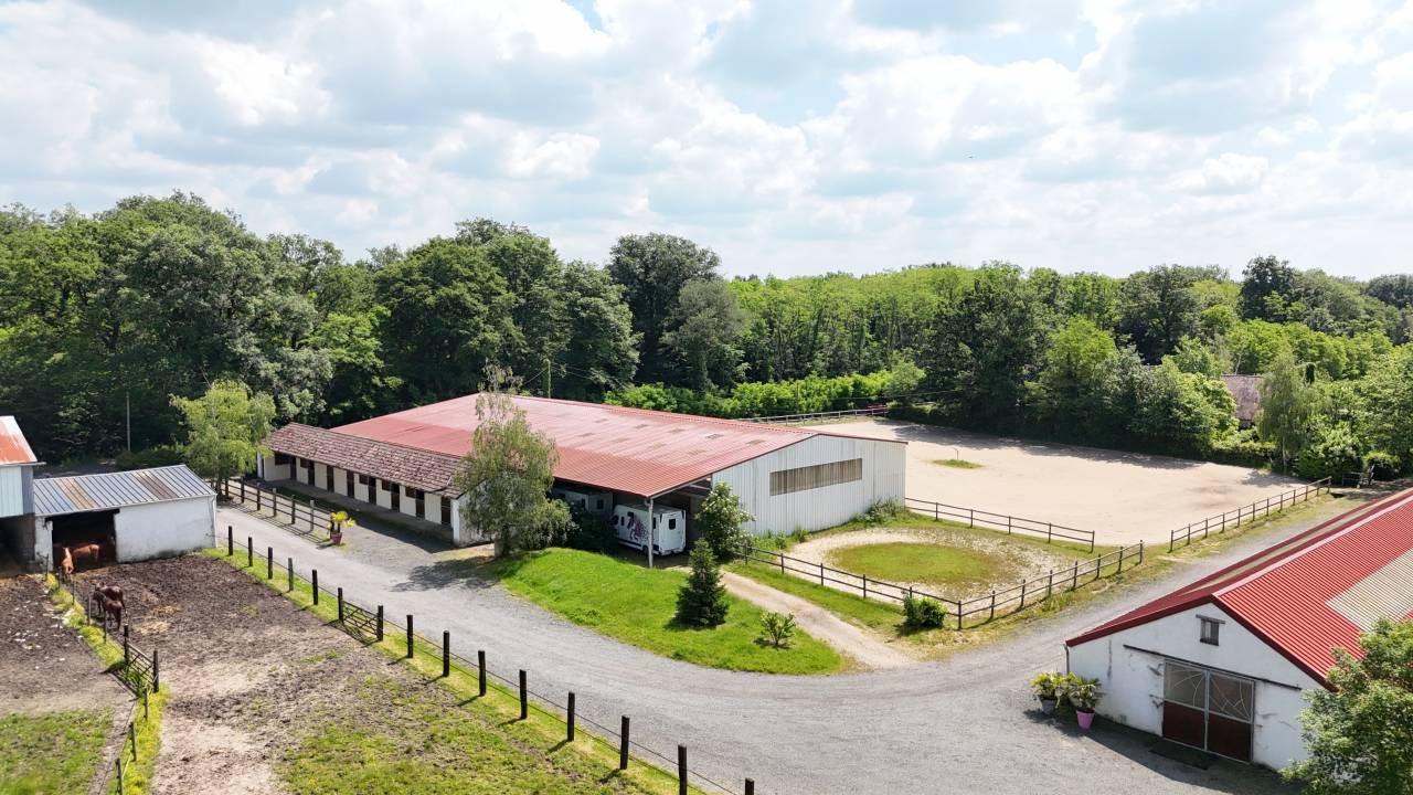 Scuderia per proprietari In vendita Loiret