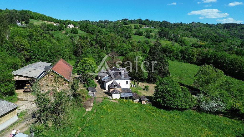 Azienda agricola In vendita Corr&egrave;ze