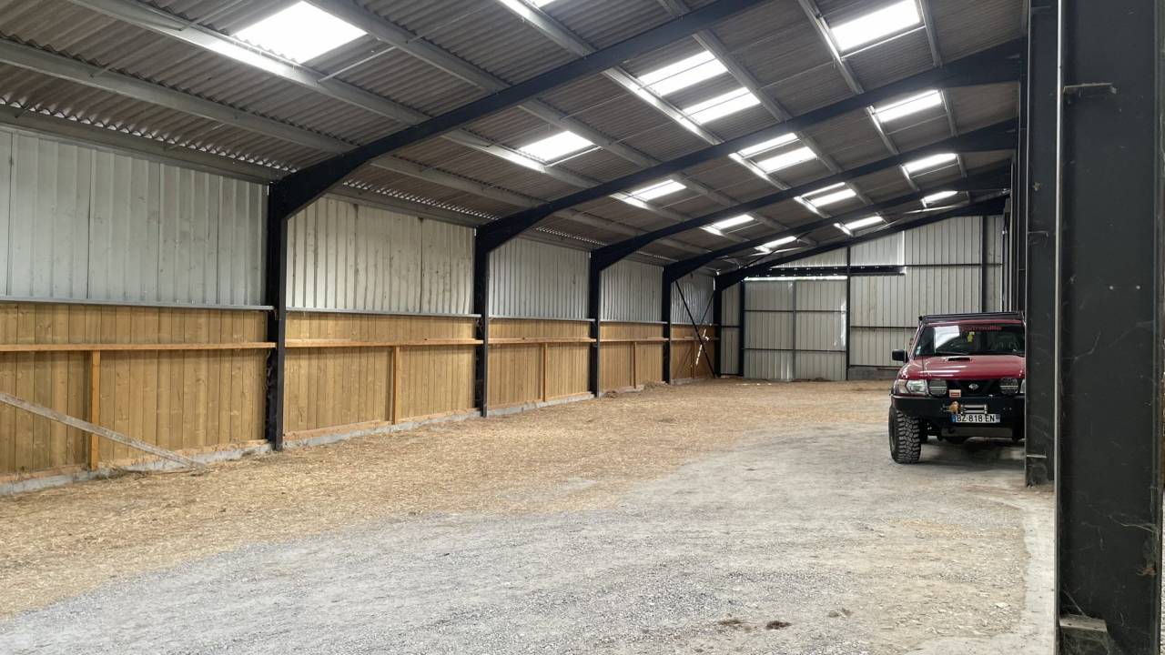 Scuderia per proprietari In vendita Ain