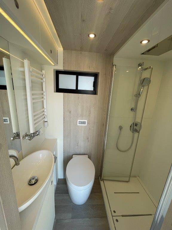 Camion per Cavalli STX MERCEDES 2018 Occasione