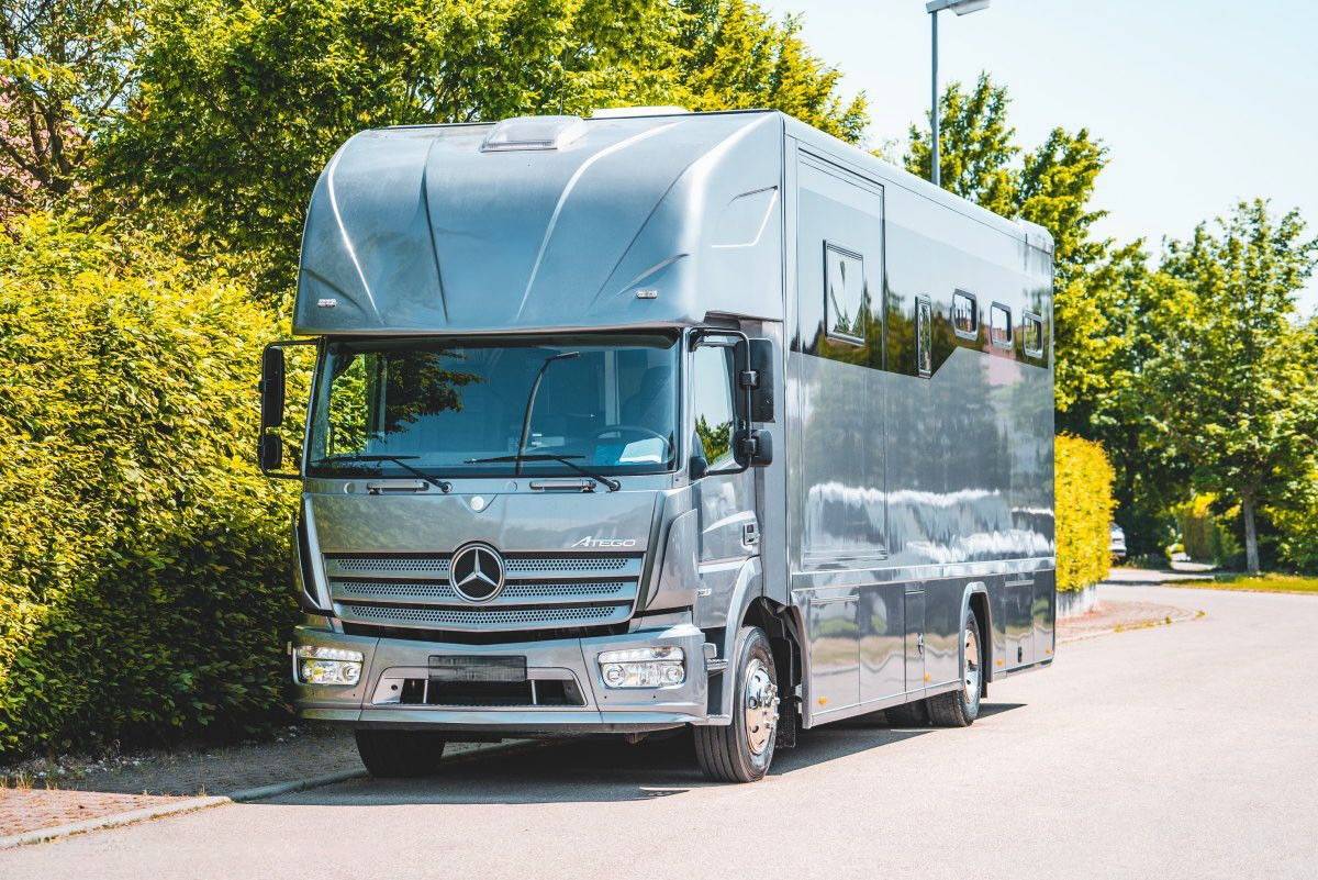 Camion per Cavalli Mercedes MERCEDES-BENZ 0 Occasione