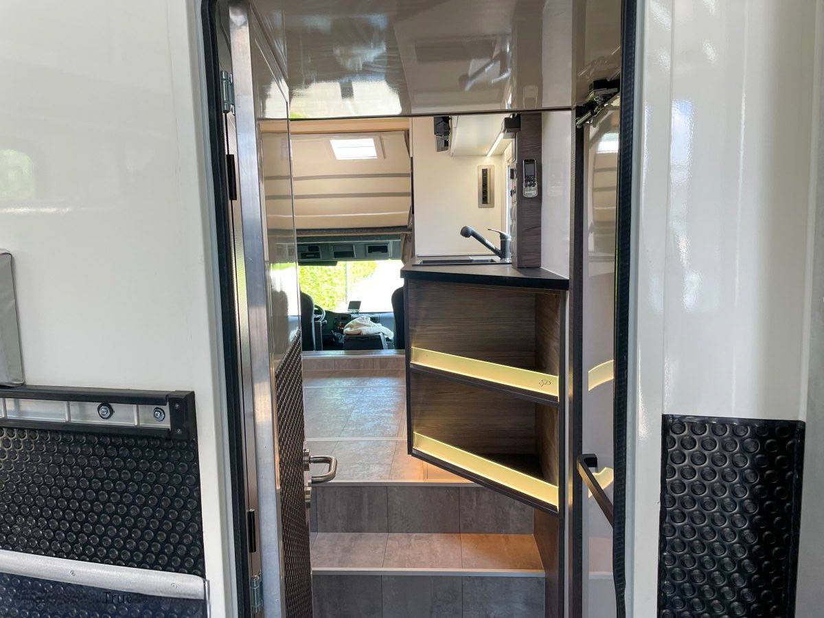 Camion per Cavalli Mercedes MERCEDES-BENZ 0 Occasione