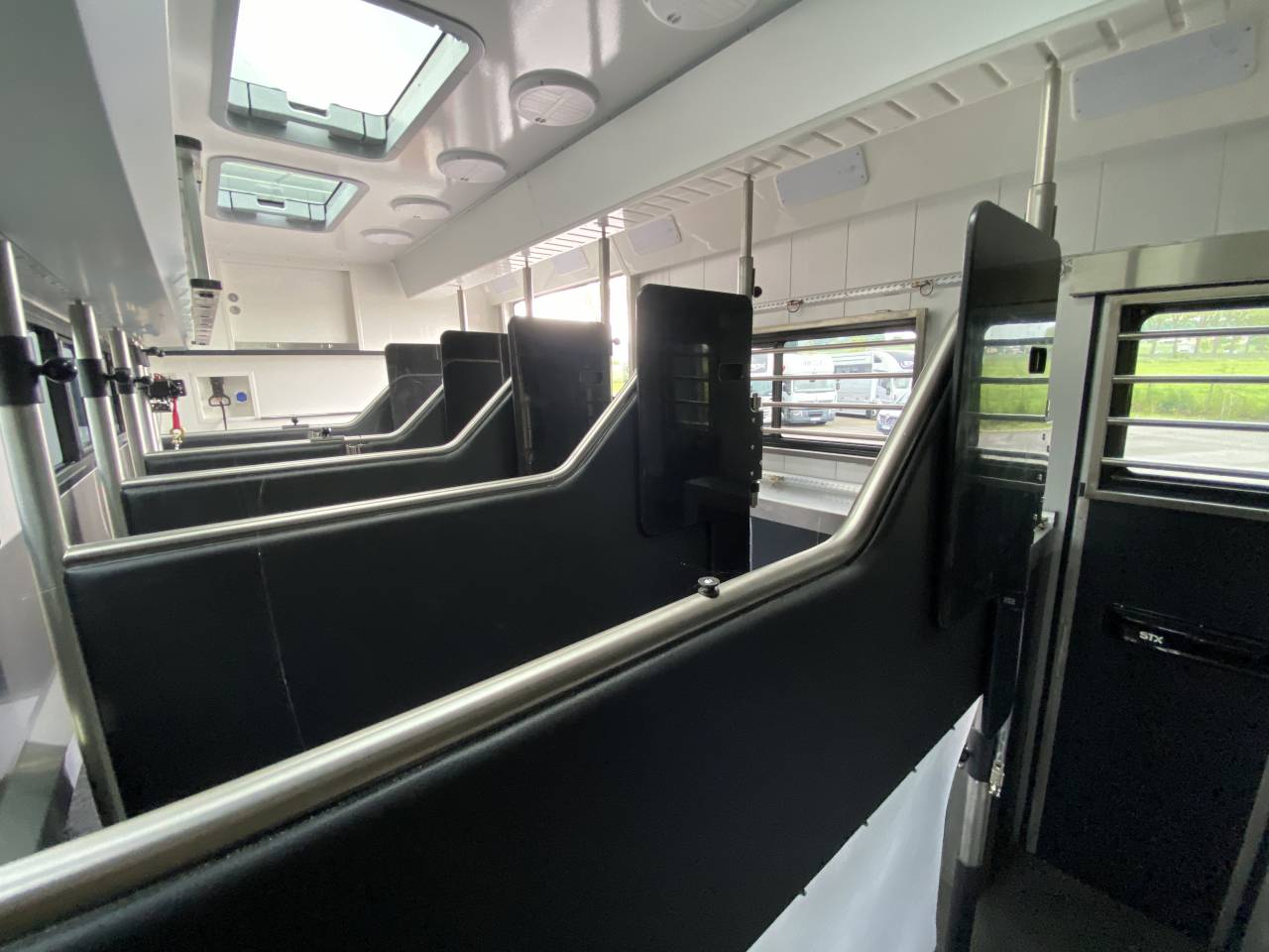 Camion per Cavalli STX  2025 Nuovo