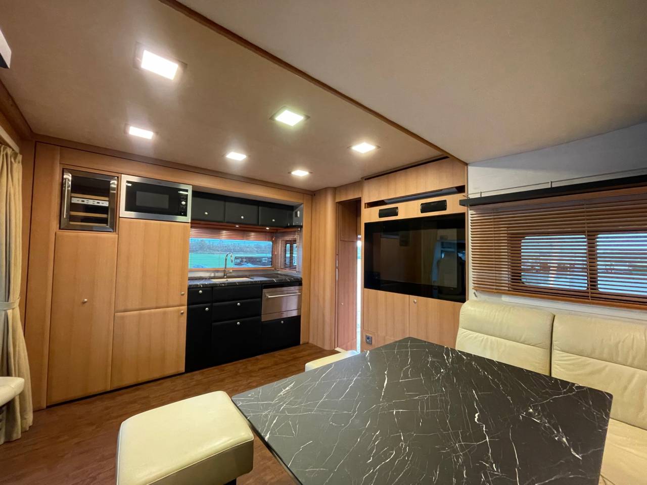 Camion per Cavalli Ketterer MERCEDES 2013 Occasione