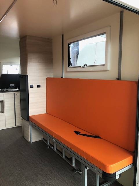 Van per Cavalli Trans Box sporting 4 2023 Nuovo