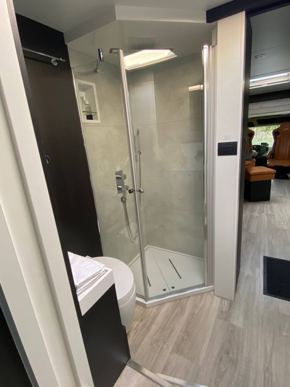 Camion per Cavalli STX MERCEDES 2020 Occasione