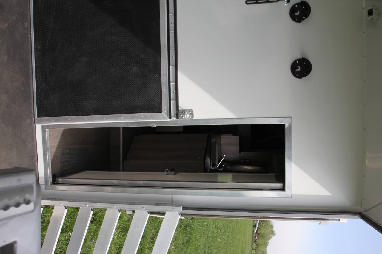 Camion per Cavalli Iveco IVECO 0 Nuovo