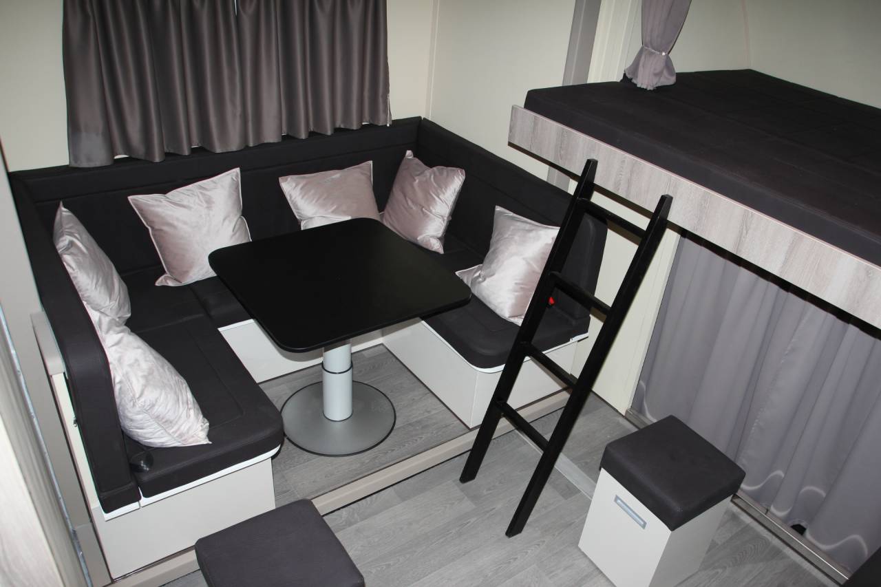 Camion per Cavalli Iveco IVECO 0 Nuovo