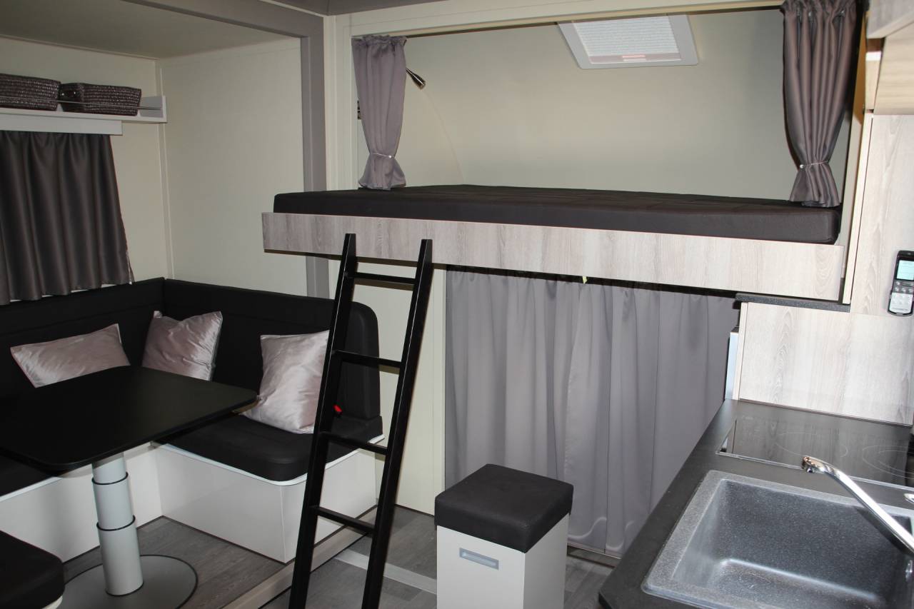 Camion per Cavalli Iveco IVECO 0 Nuovo