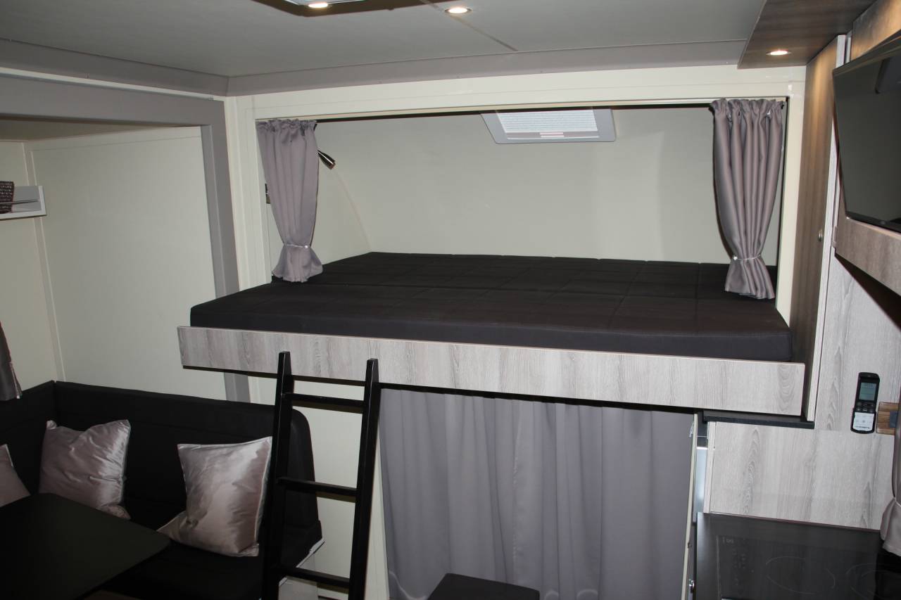 Camion per Cavalli Iveco IVECO 0 Nuovo