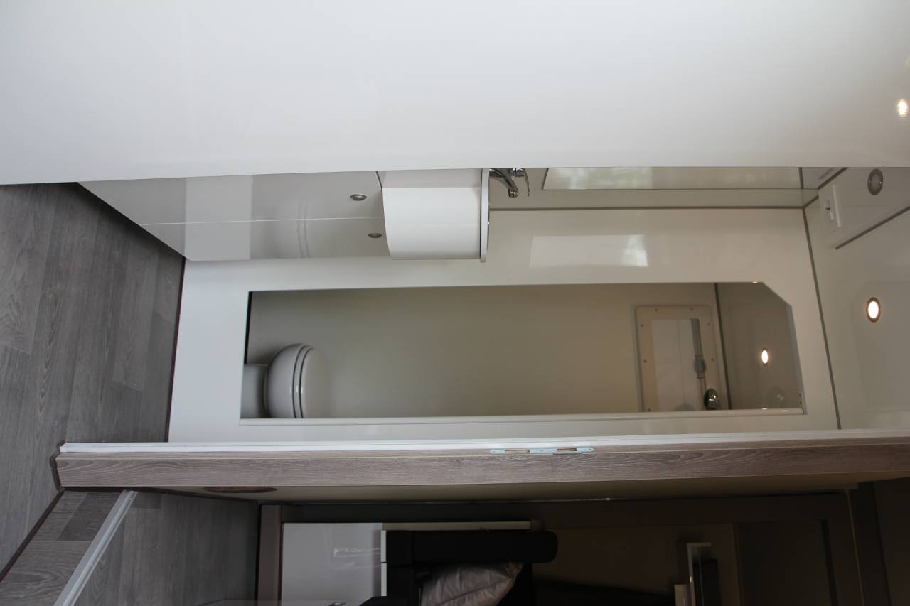 Camion per Cavalli Iveco IVECO 0 Nuovo