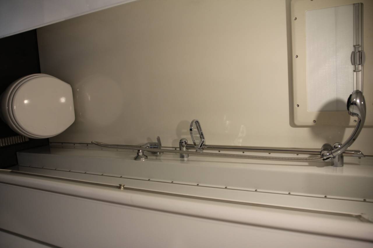 Camion per Cavalli Iveco IVECO 0 Nuovo