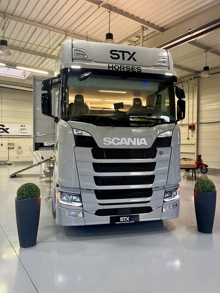 Camion per Cavalli STX SCANIA S500 2023 Nuovo