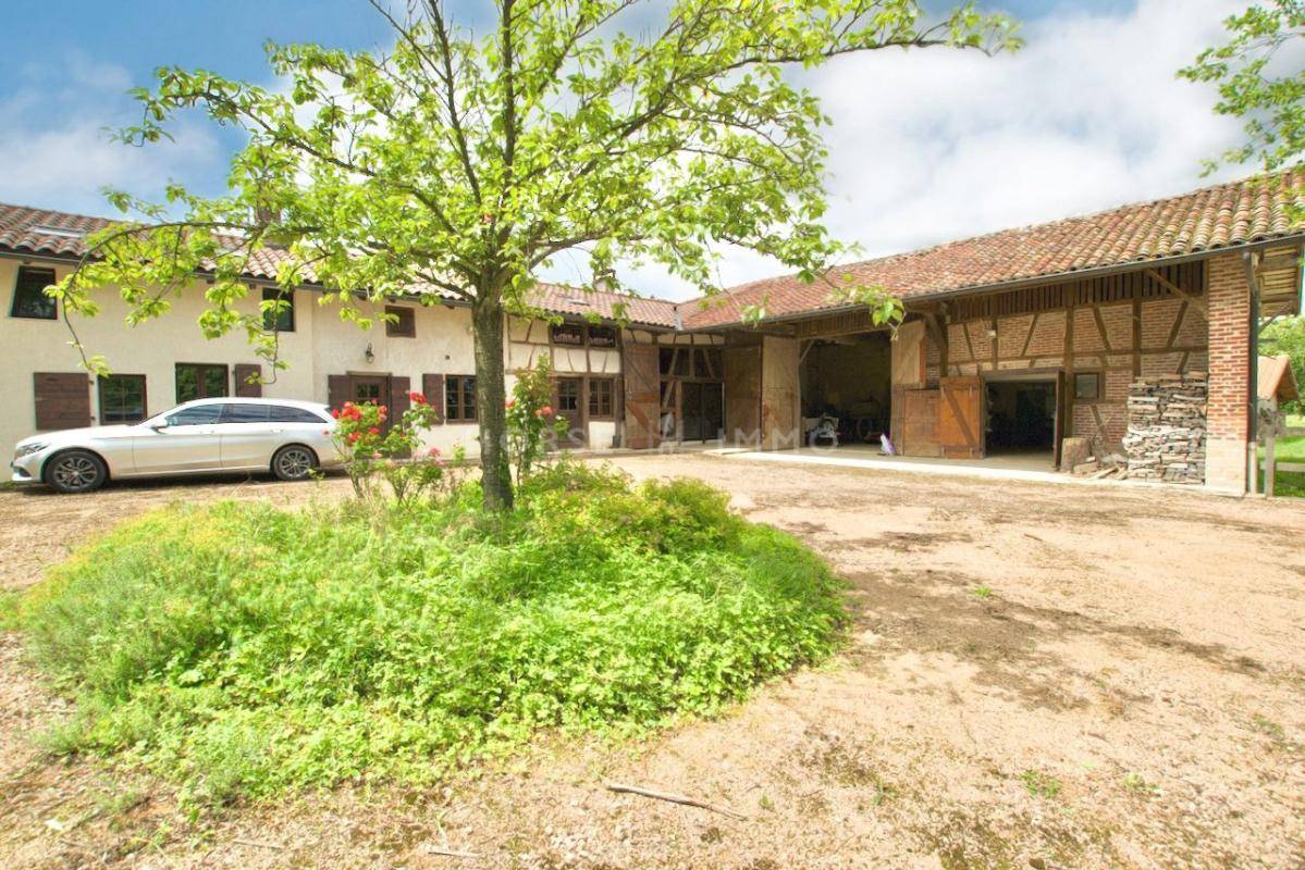 Propriet&agrave; equestre In vendita Ain