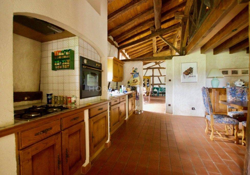 Propriet&agrave; equestre In vendita Ain