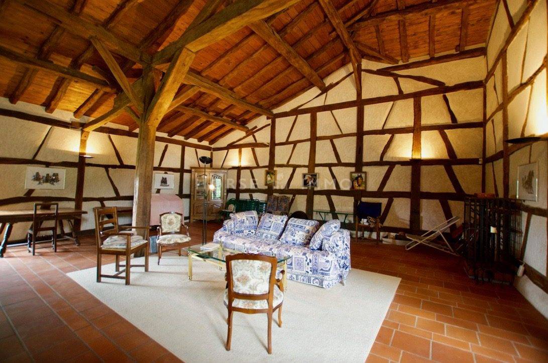 Propriet&agrave; equestre In vendita Ain