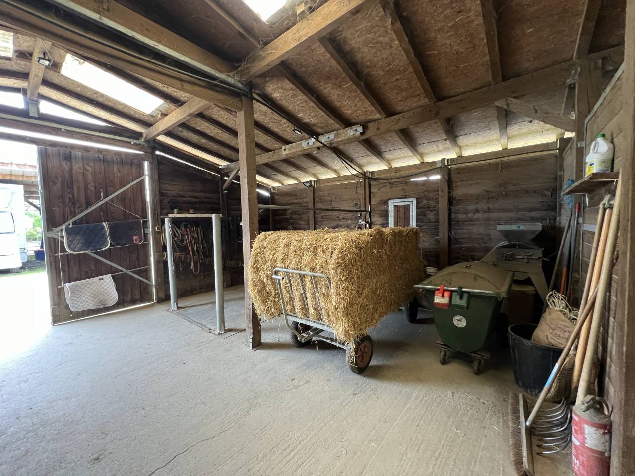 Scuderia per proprietari In vendita Corr&egrave;ze