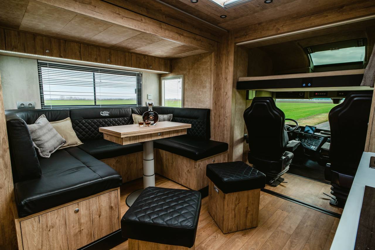 Camion per Cavalli Altra marca VOLVO 0 Nuovo