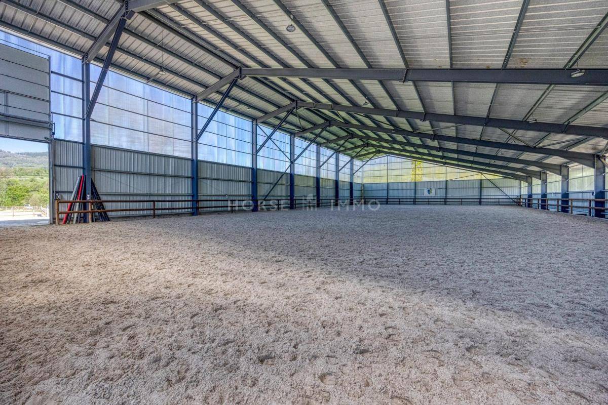 Centro di stagione cavallo In vendita Isère