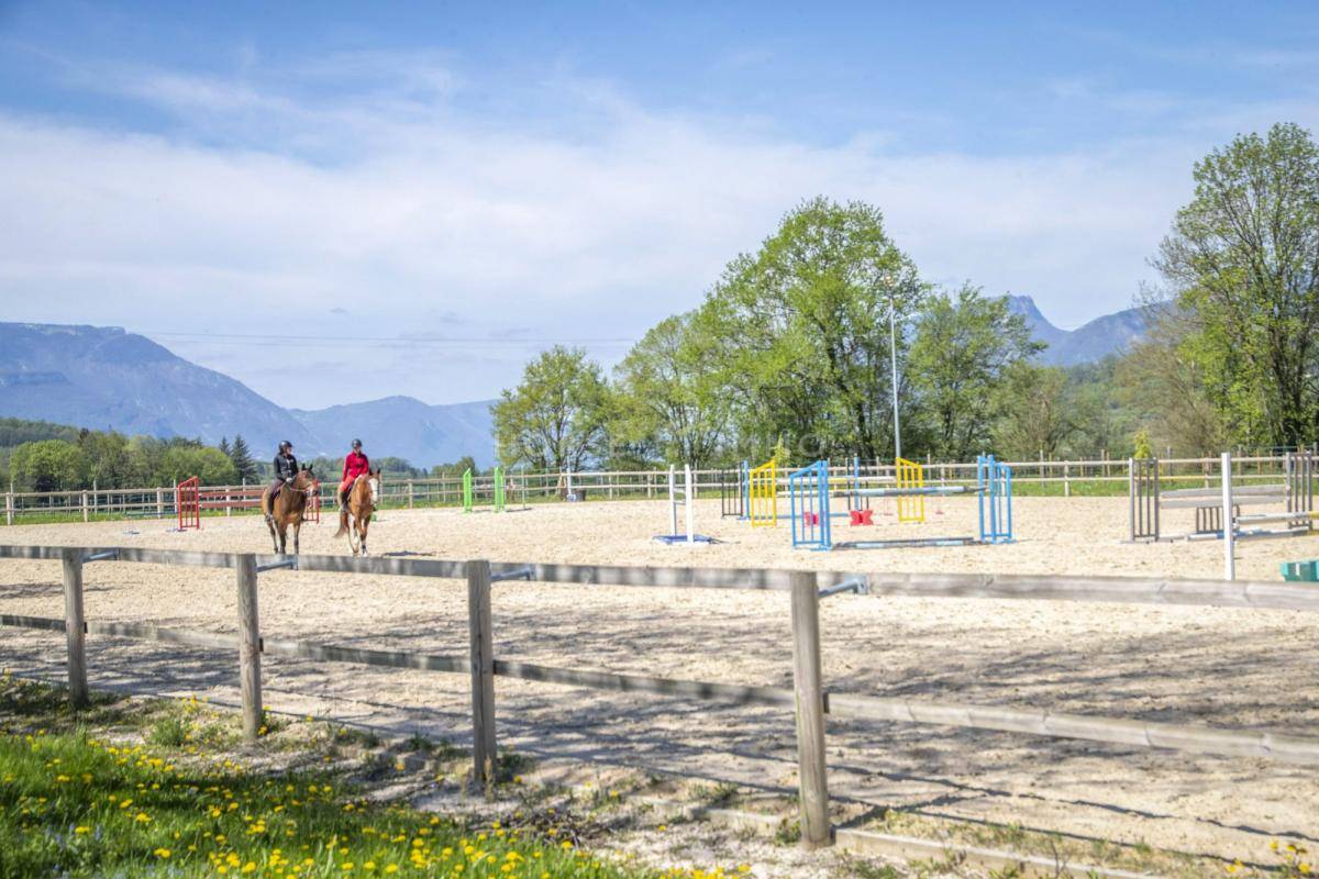 Centro di stagione cavallo In vendita Isère