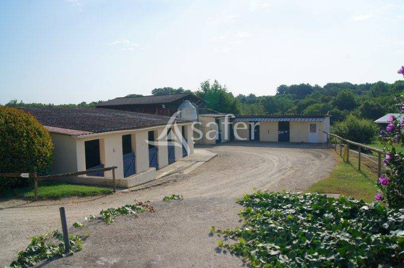 Propriet&agrave; equestre In vendita Gironde