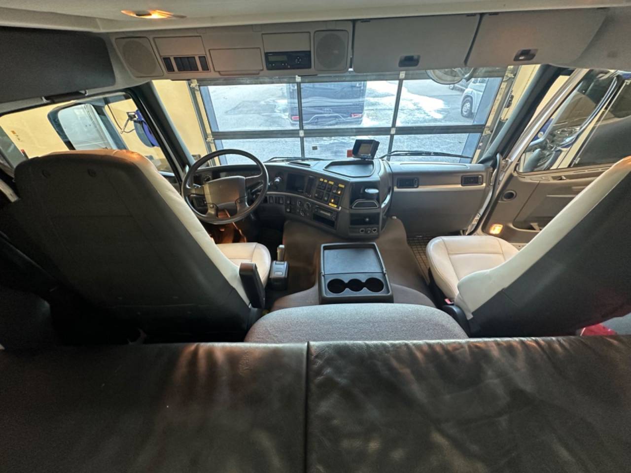 Camion per Cavalli Altra marca VOLVO 0 Occasione