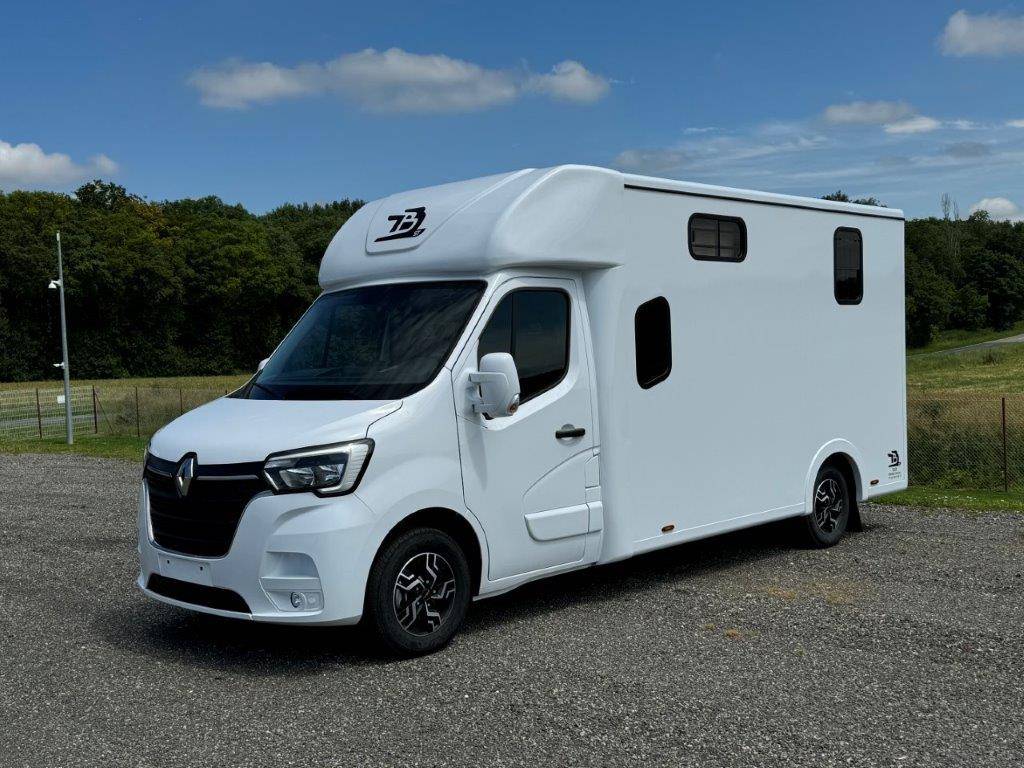 Van per Cavalli TBST RENAULT MASTER 2024 Nuovo