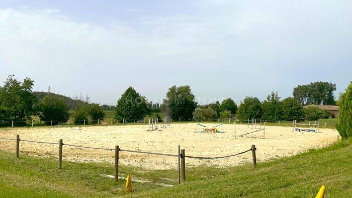 Proprietà equestre In vendita Drôme