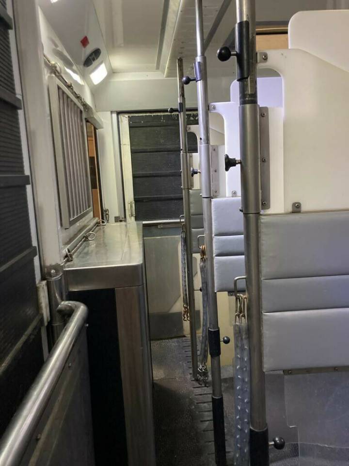 Camion per Cavalli Iveco IVECO 0 Occasione