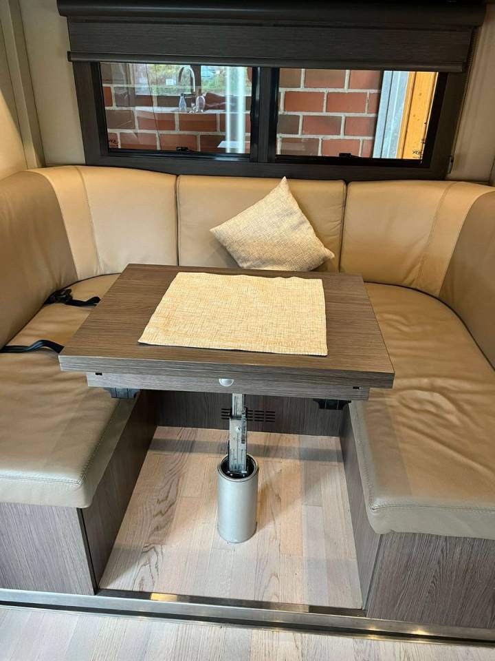 Camion per Cavalli Iveco IVECO 0 Occasione