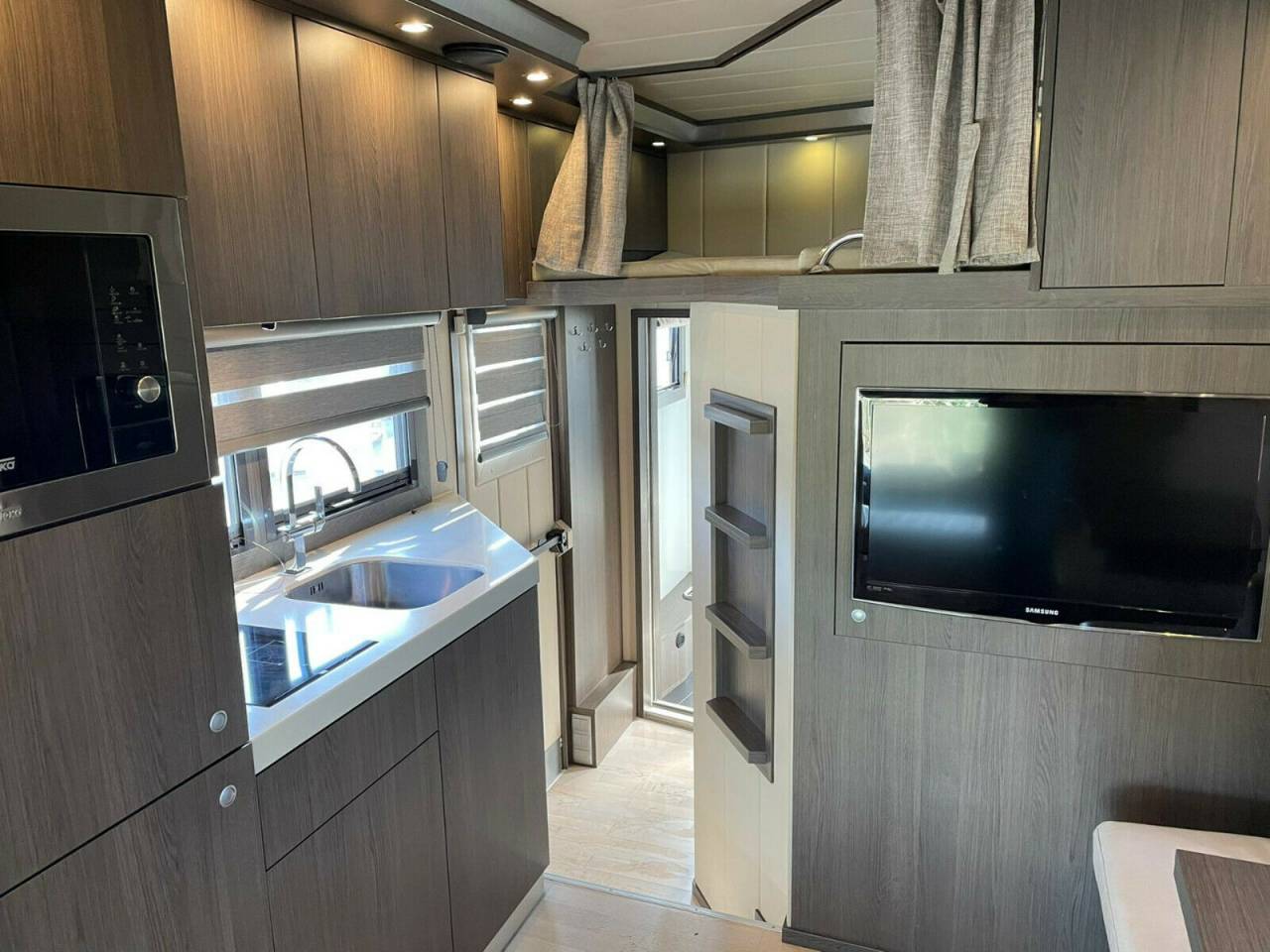 Camion per Cavalli Iveco IVECO 0 Occasione