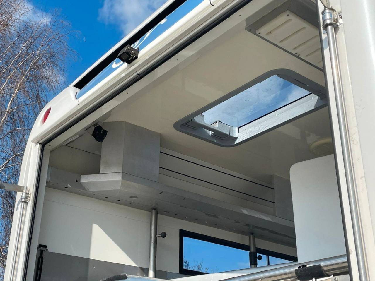 Camion per Cavalli Iveco IVECO 0 Occasione