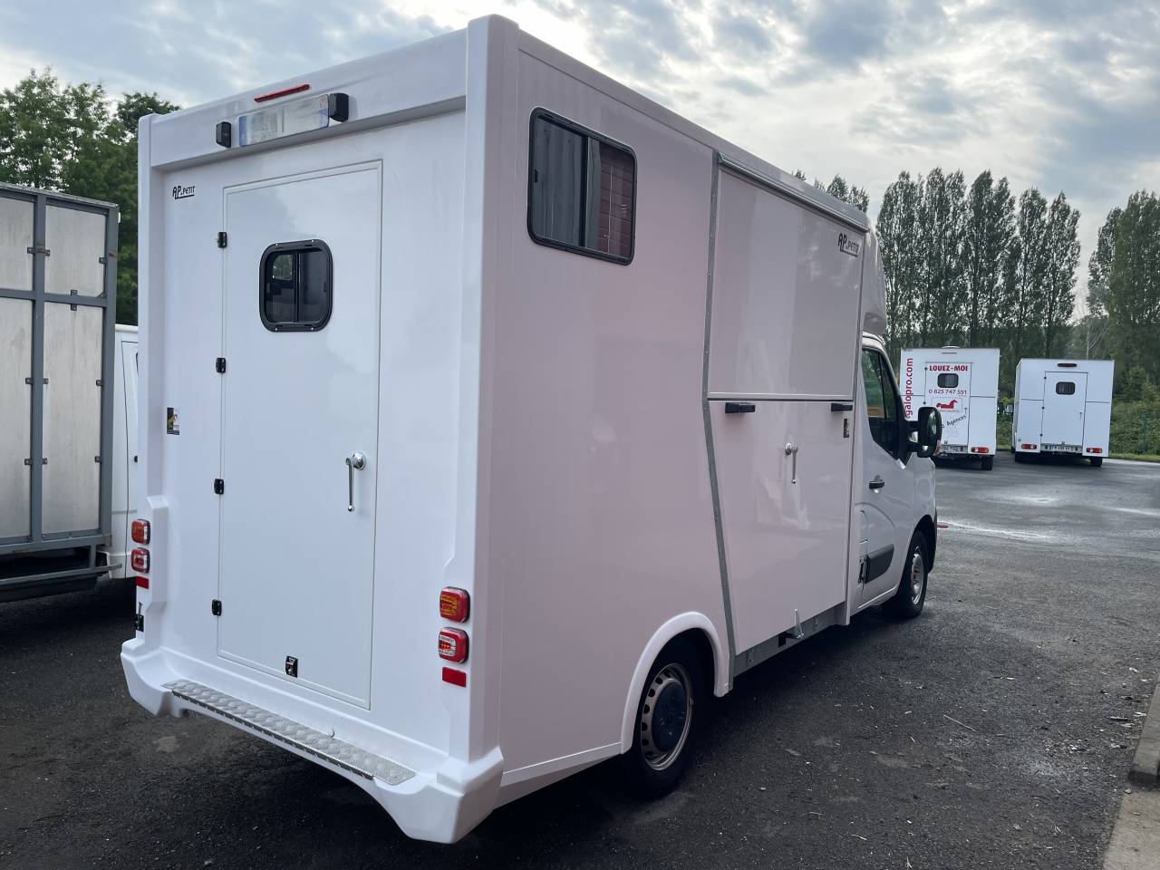 Van per Cavalli AP Petit Renault MASTER L2 2020 Occasione