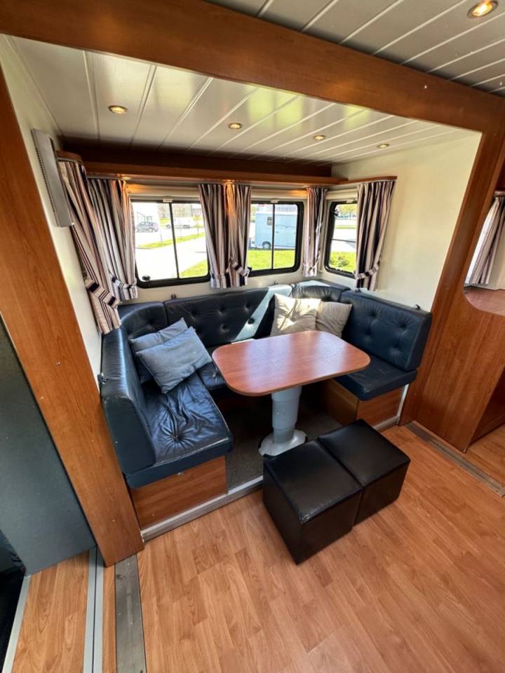 Camion per Cavalli Scania SCANIA 0 Occasione