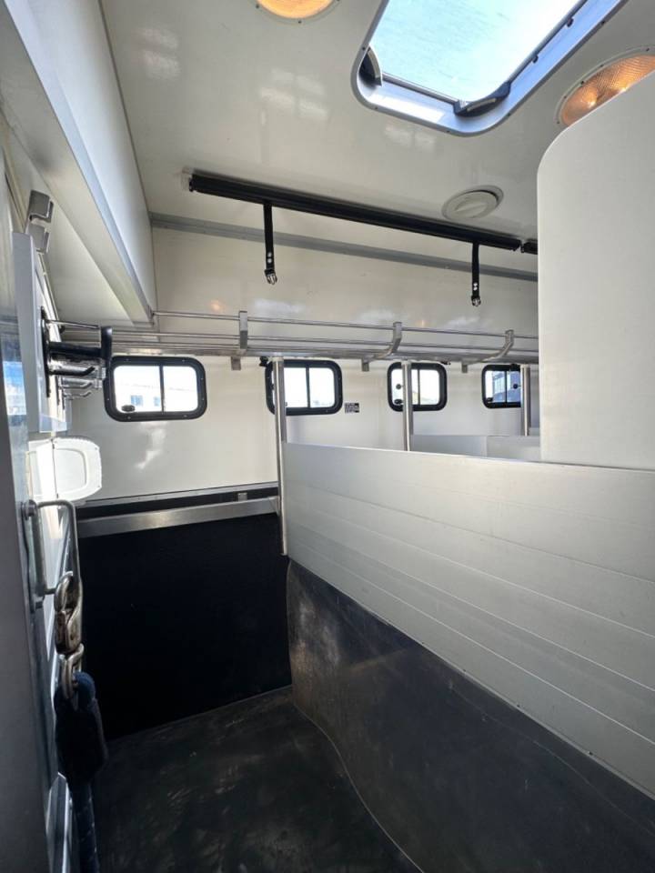 Camion per Cavalli Scania SCANIA 0 Occasione